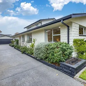The Airport House Pensión Christchurch