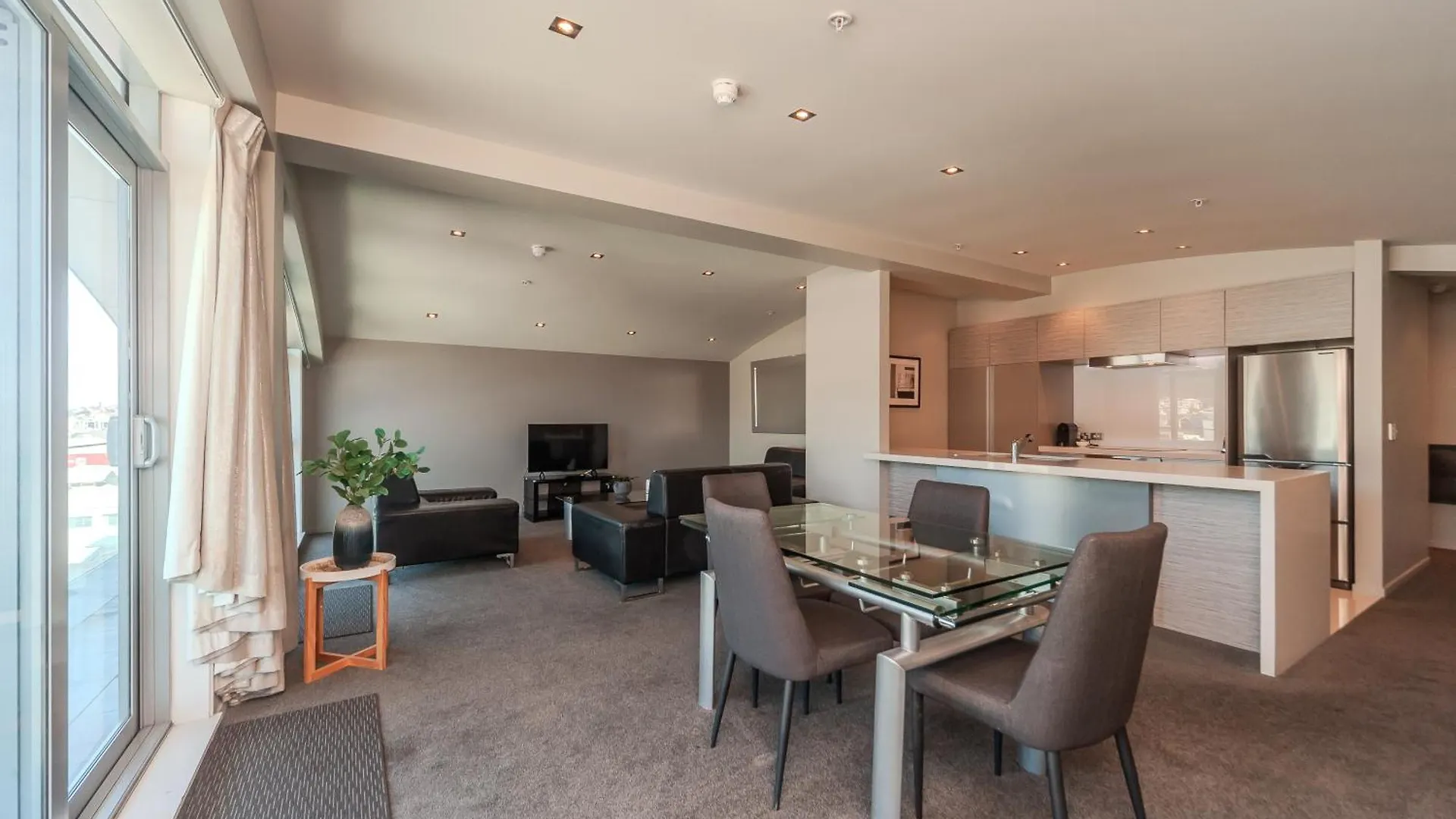 70 Tory Aparthotel Wellington