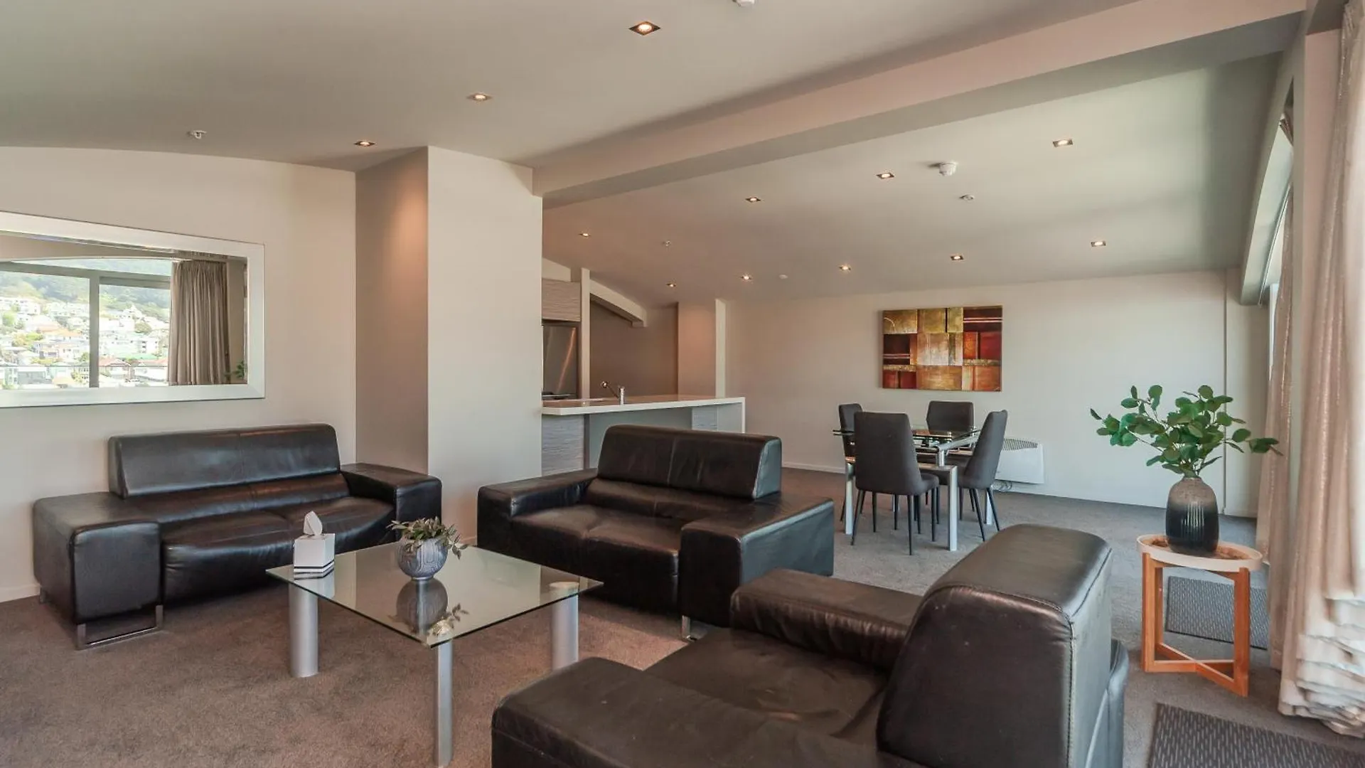 Aparthotel 70 Tory Wellington 4*,